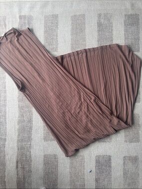 🔥Aritzia Dress Sale 🔥Sleeveless Maxi Dress in dusy Mauve pink